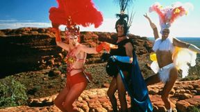 מתוך הסרט "הרפתקאותיה של פריסילה, מלכת המדבר", 1994