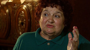 פרחיה (פיפי) הרדי לבית אלחדיף בתוכנית תעודת זהות, יסוד המעלה. 1993