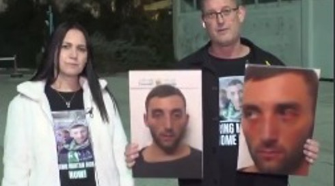 אימו של מתן אנגרסט הסבירה למה הסרטונים פורסמו: "רה"מ אמר שהוא לא היה מודע למצבו, נכשלתי"