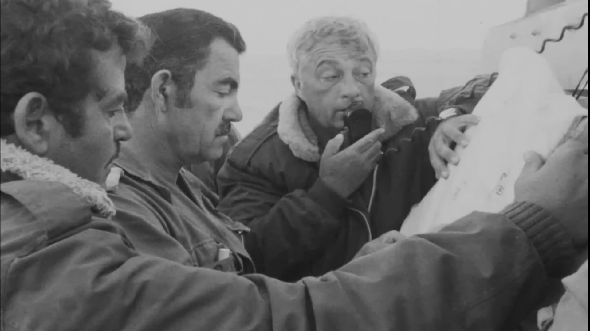 אנחנו כאן הסיקור האחרון