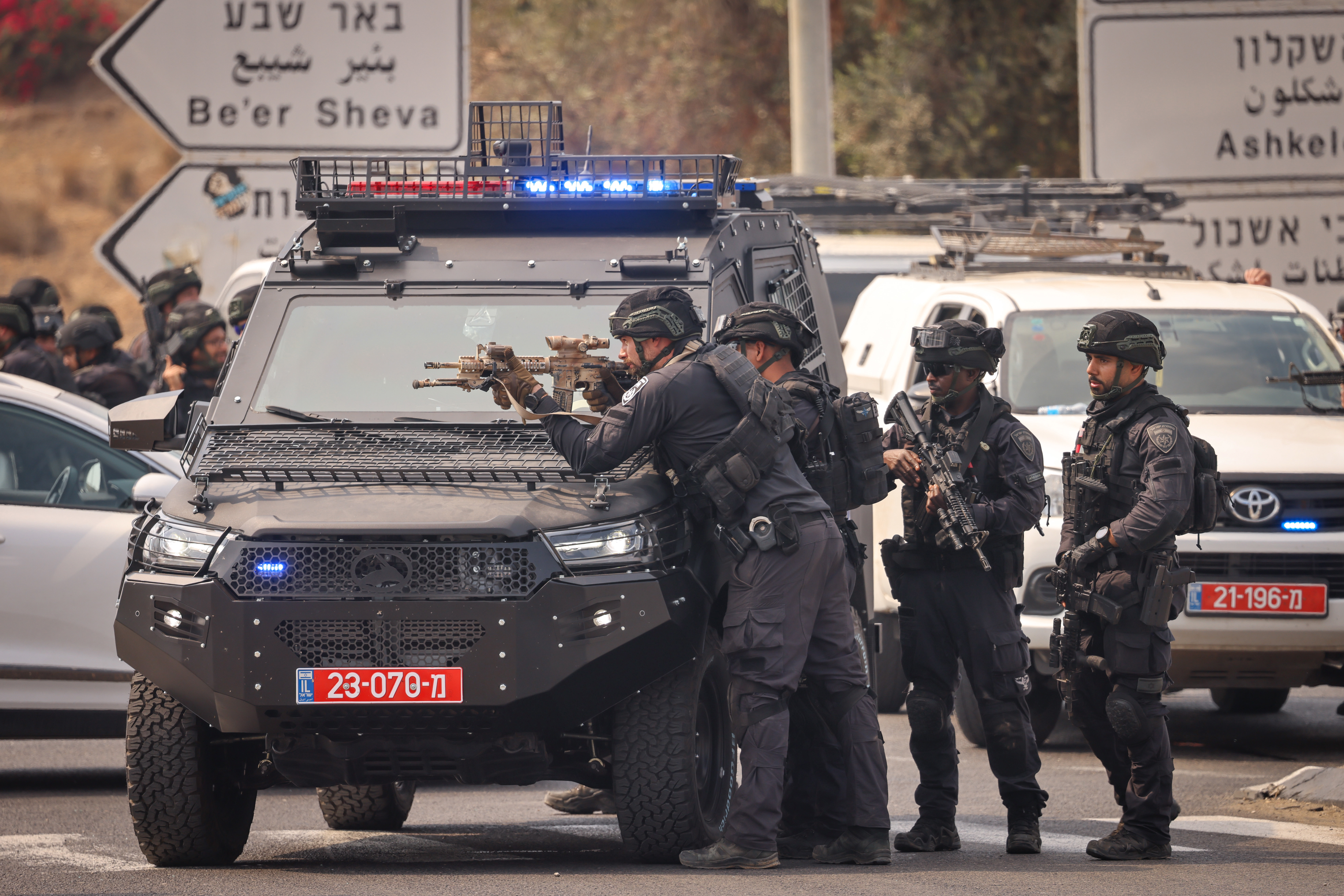 שוטרים, אילוסטרציה