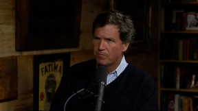 האיש שאיבד את זה: טאקר קרלסון נגד טראמפ והמלחמה באיראן