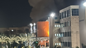 רימון הלם נזרק לעבר ביתו של ויקי עזרא, בעלי מסעדת לחם חביתה בנתניה 