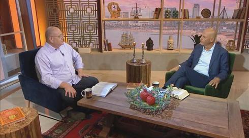 בין השמשות | עונה 3, פרק 11 -  נתי שמחוני