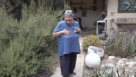בגעגועים וחשש: תושבי מפלסים חוזרים הביתה לעוטף - למרות שהירי לעוטף ממשיך