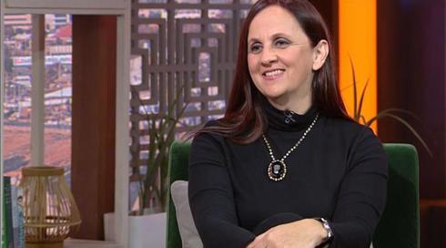 בין השמשות | עונה 3, פרק 18 - דינה זילבר