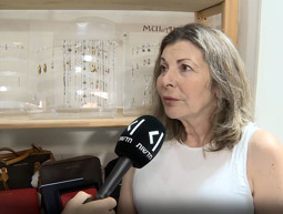 תיעוד: שודדים פרצו לחנות תכשיטים - המנהלת ובתה הבריחו אותם