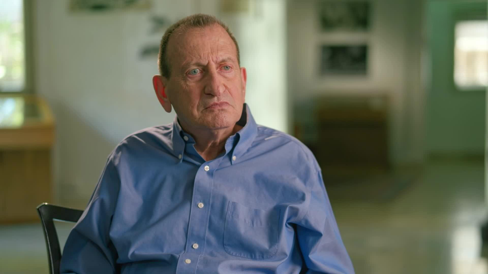 האחת | הצצה 1