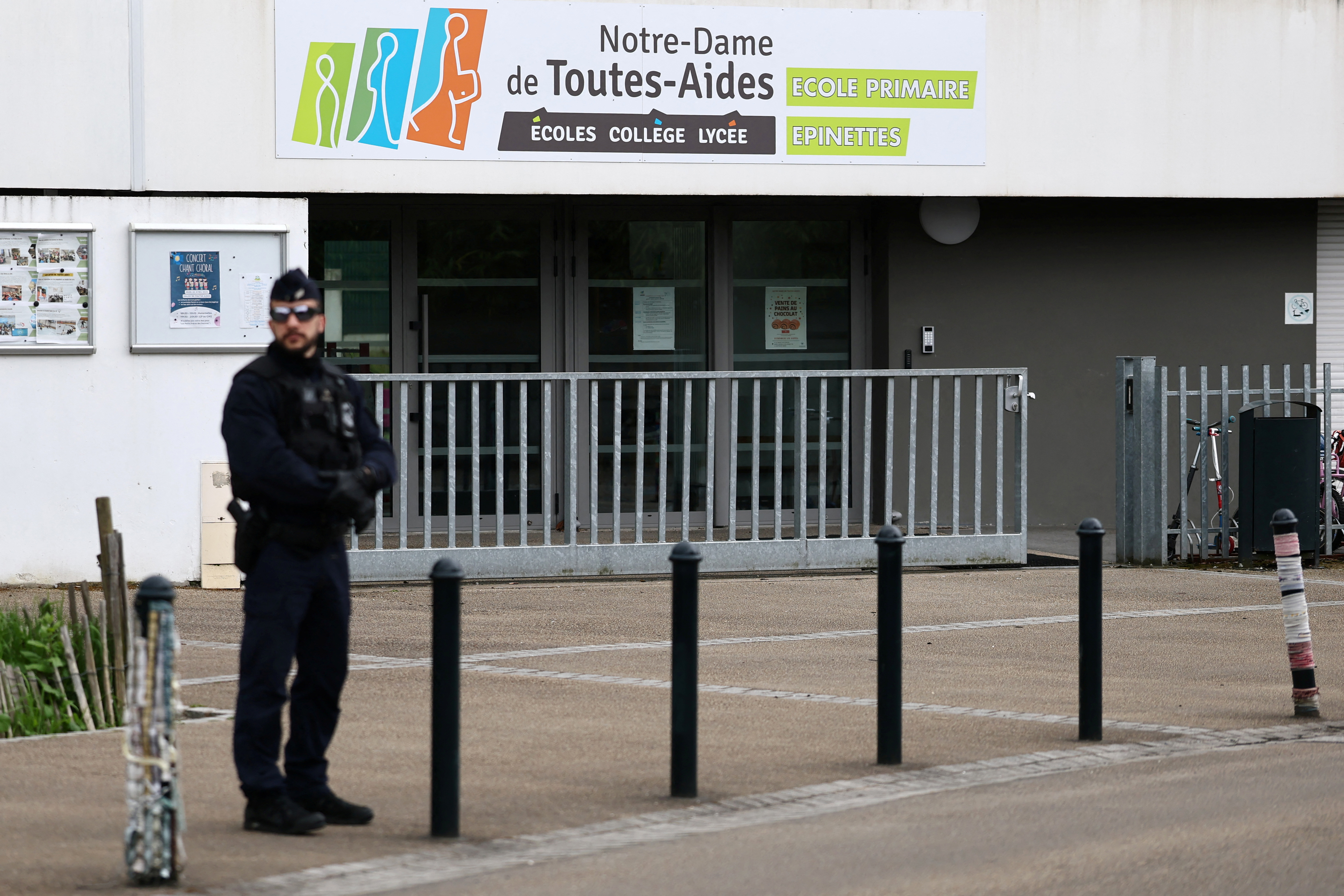 אירוע דקירה בבית ספר תיכון ליד העיר נאנט בצרפת