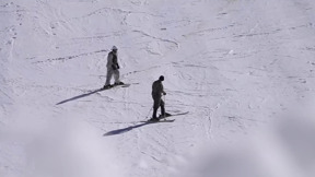 מלחמה מתחת לאפס: האלפיניסטים כבשו את הר החרמון - הריק מתיירים