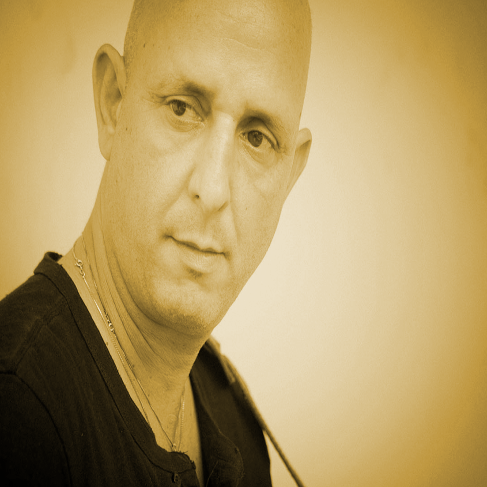 יוני רועה חוגג 60 ומשיק מופע חדש