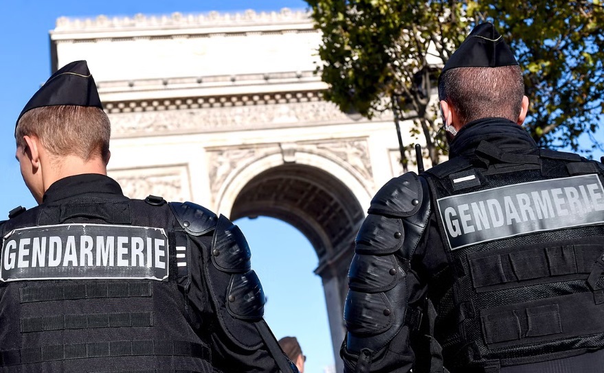 שוטרים בצרפת