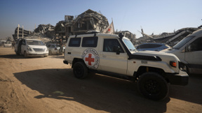 רכבי הצלב האדום בעיר עזה